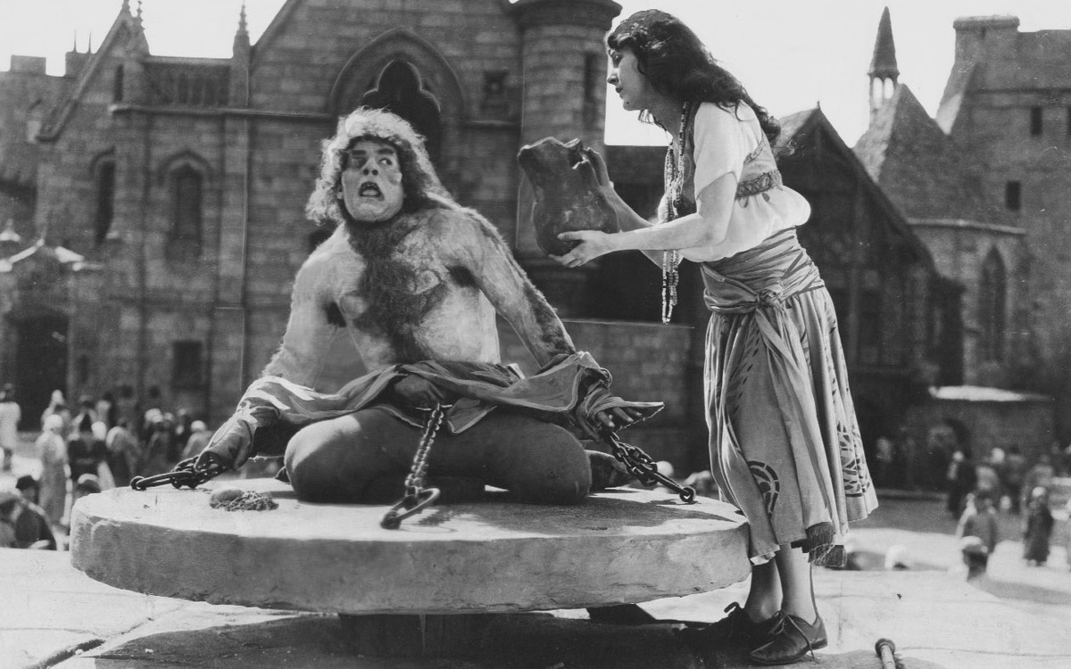 The hunchback of hot sale notre dame streaming english